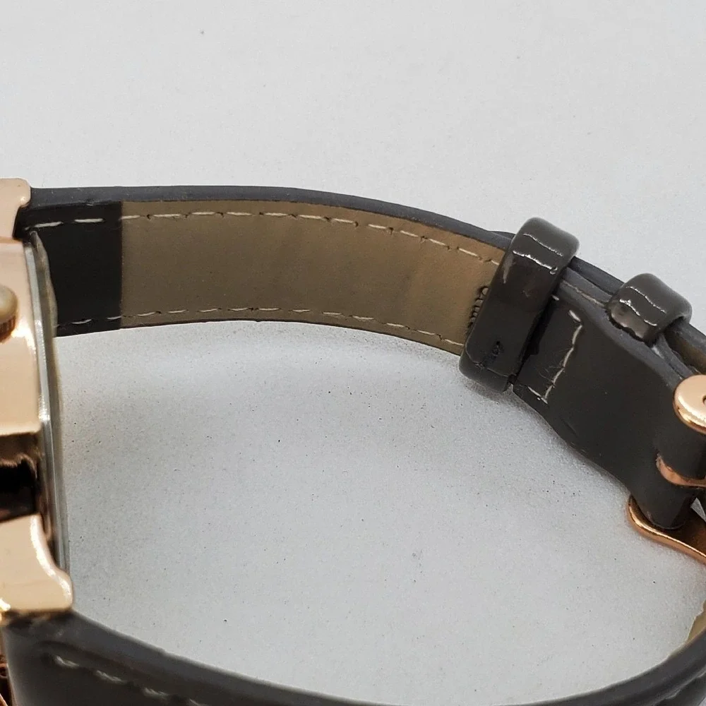Minimalist Women's‎ Watch 36MM Gold Tone Case Brown Leather Bands New Battery